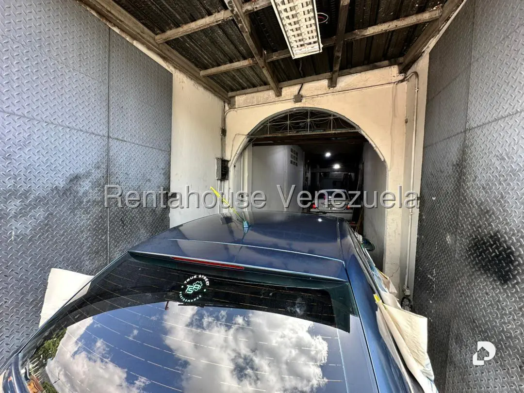 Casa en San Martín, Caracas – 21