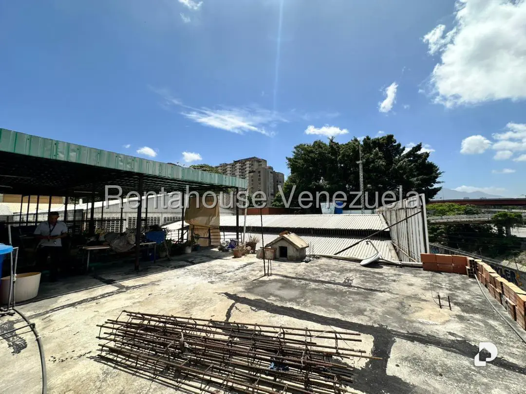 Casa en San Martín, Caracas – 27