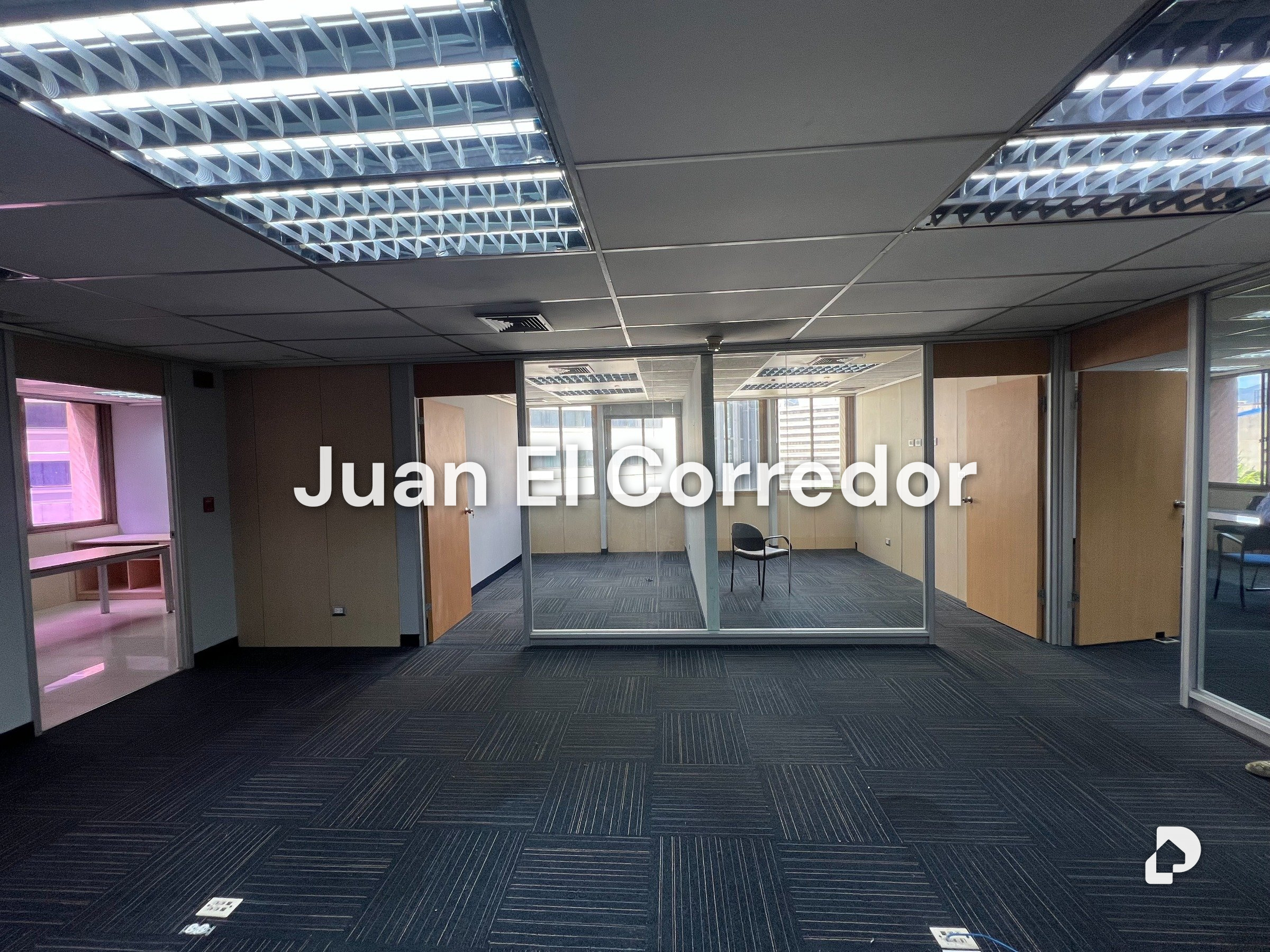 Oficina en Chuao, Caracas – 2