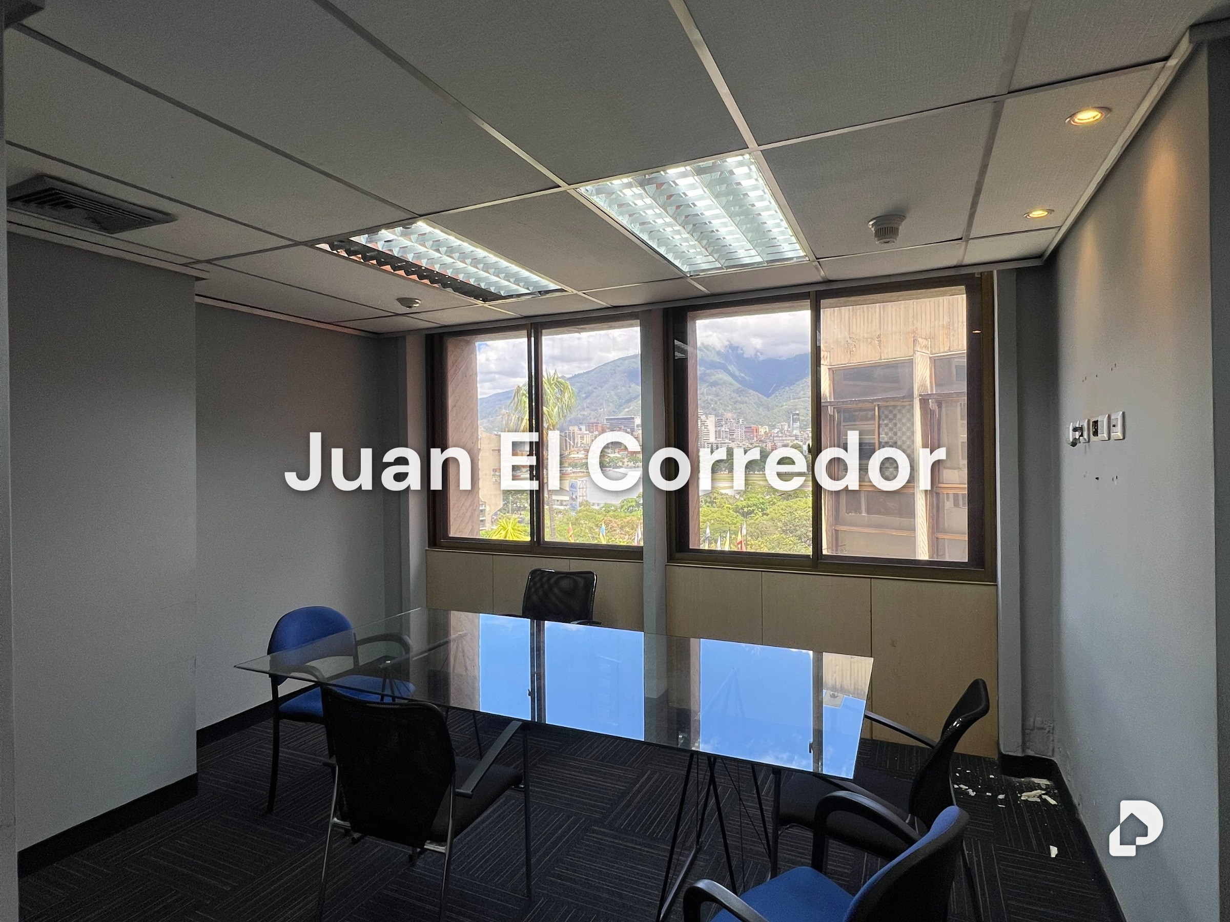 Oficina en Chuao, Caracas – 13