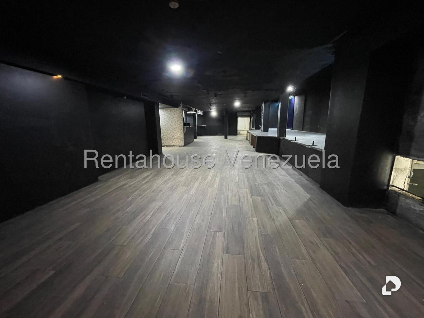 Local comercial en Las Mercedes, Caracas – 16