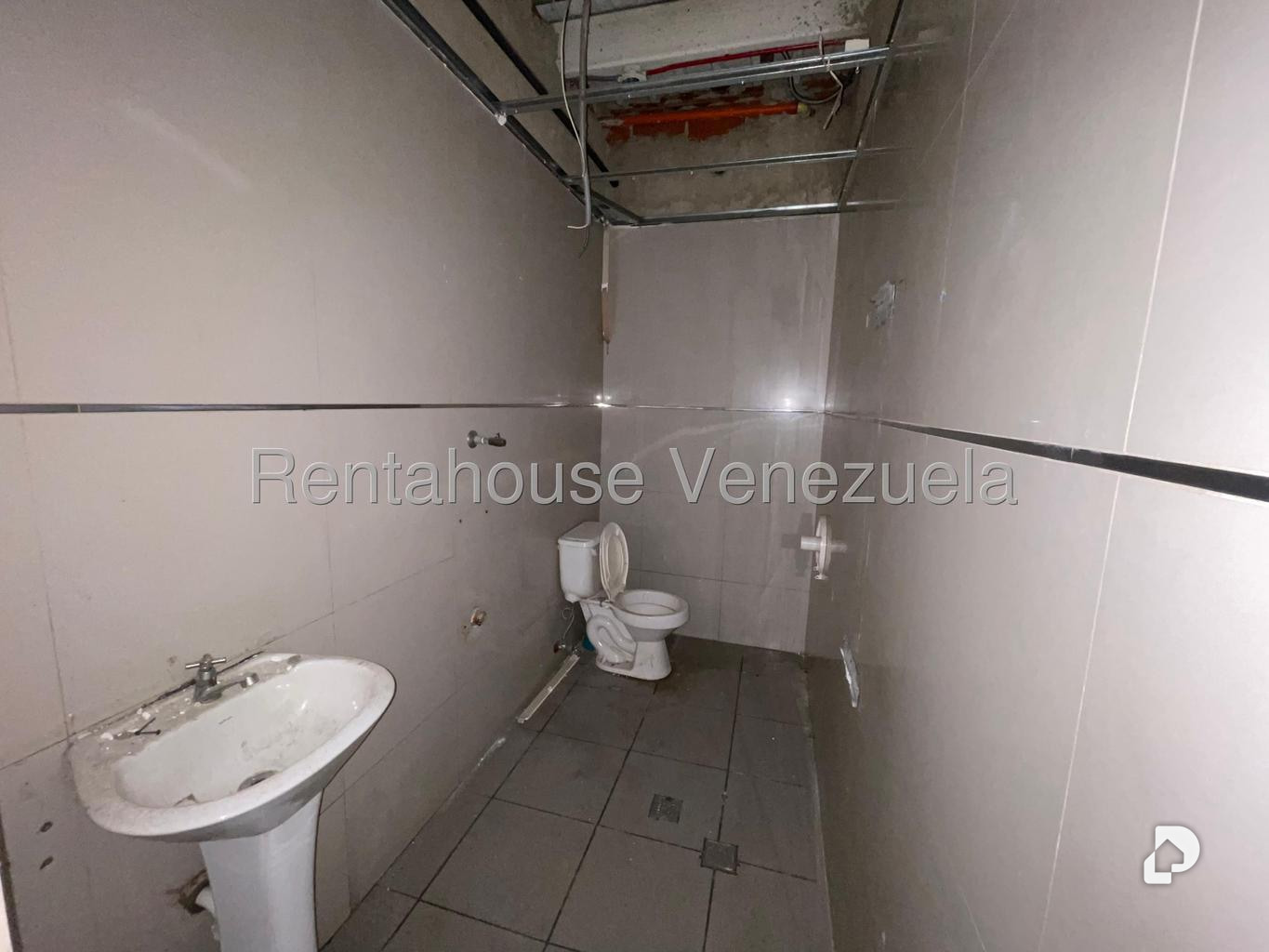 Local comercial en Las Mercedes, Caracas – 25