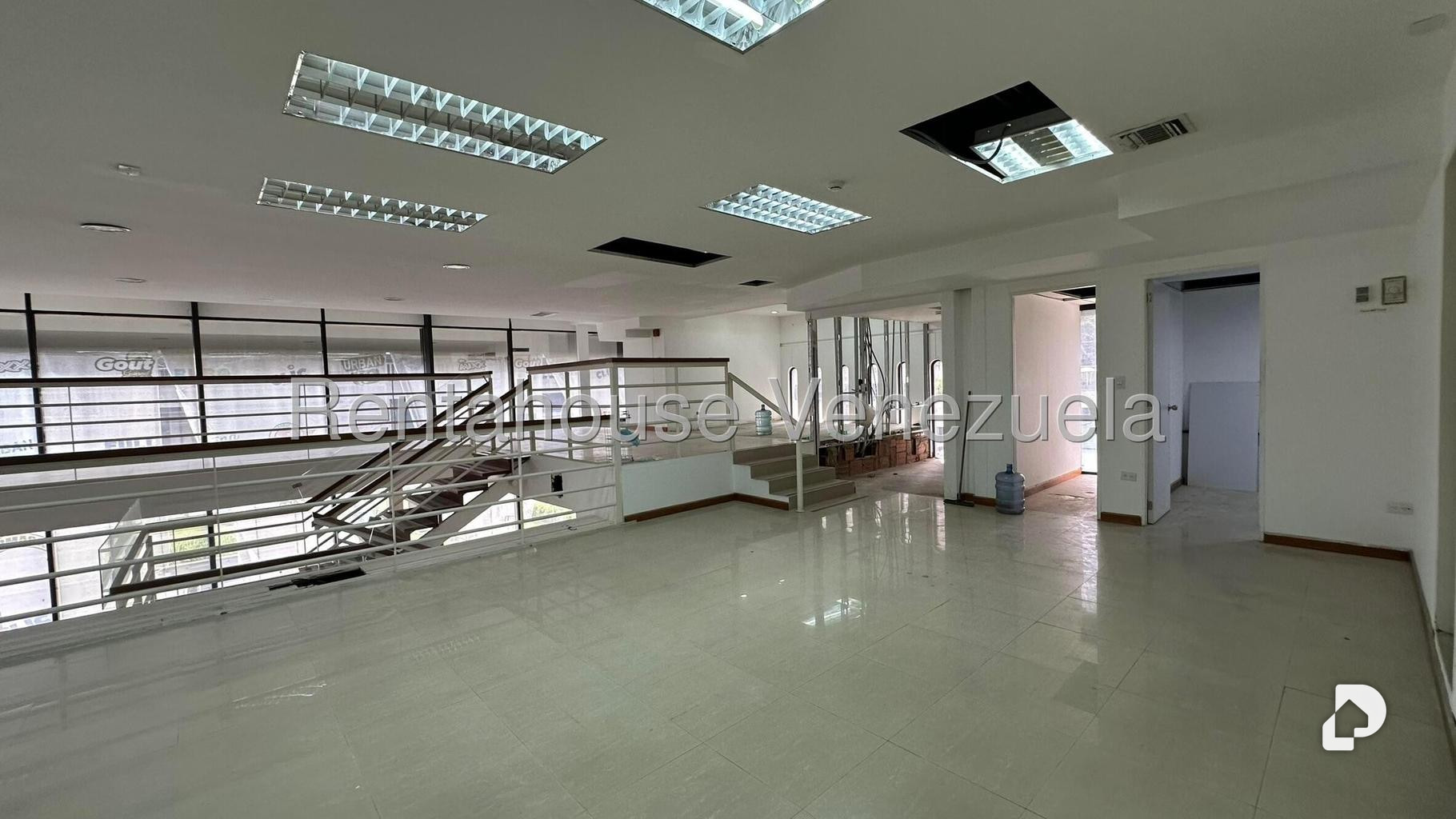 Oficina en Prados del Este, Caracas – 25
