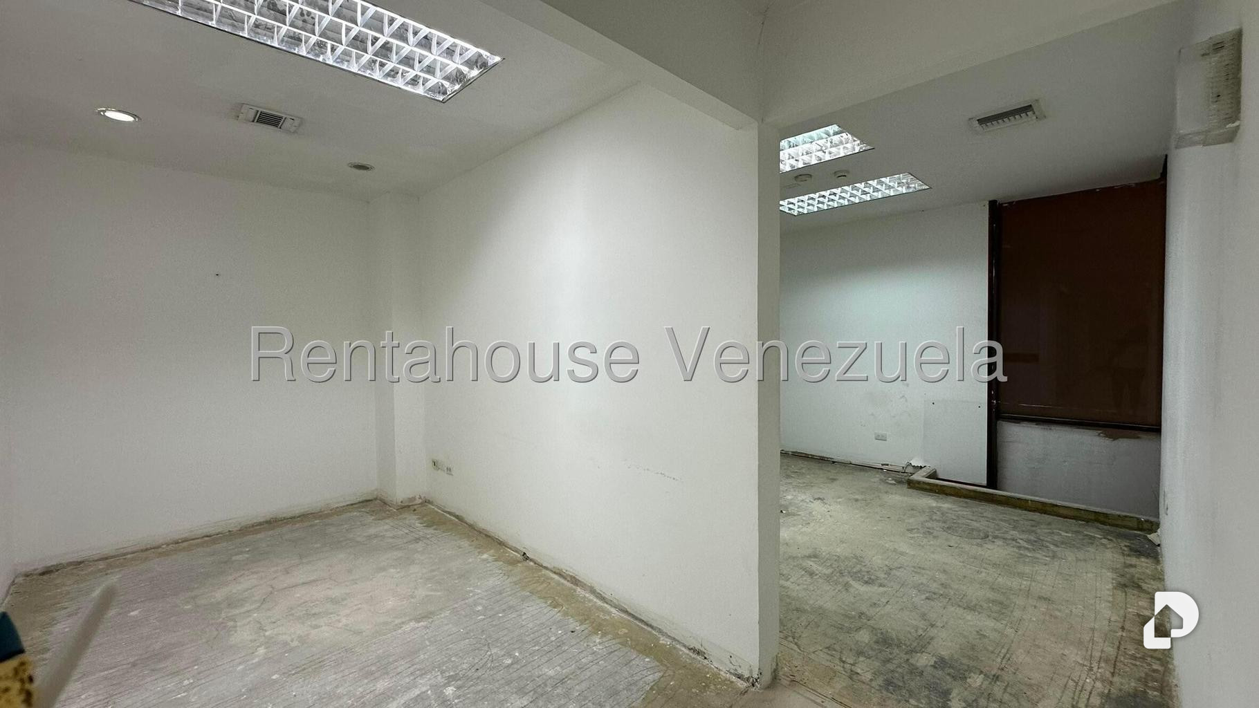 Oficina en Prados del Este, Caracas – 30