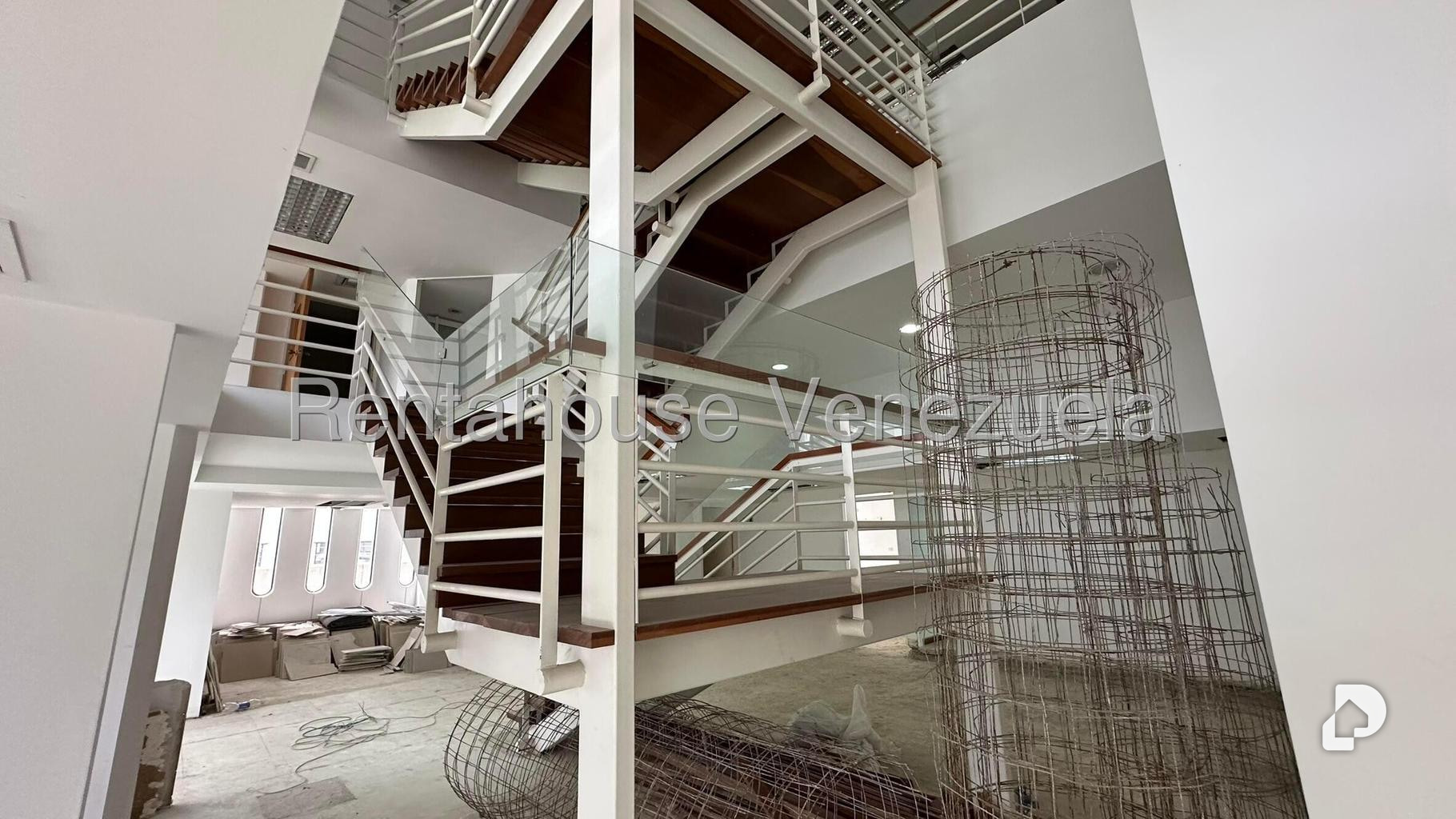 Oficina en Prados del Este, Caracas – 18