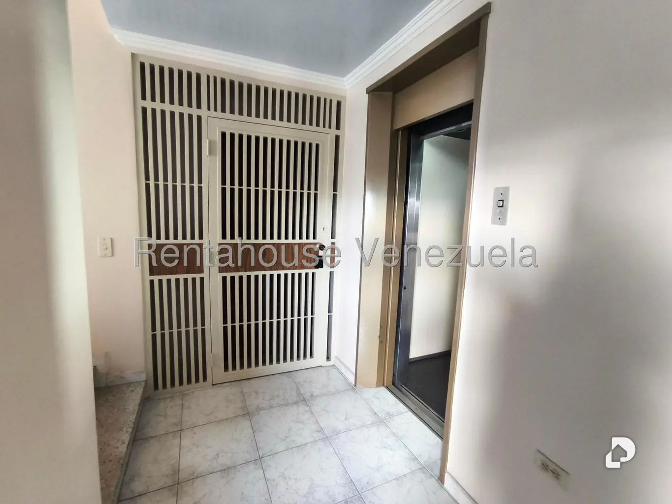 Apartamento en Terrazas del Ávila, Caracas – 4