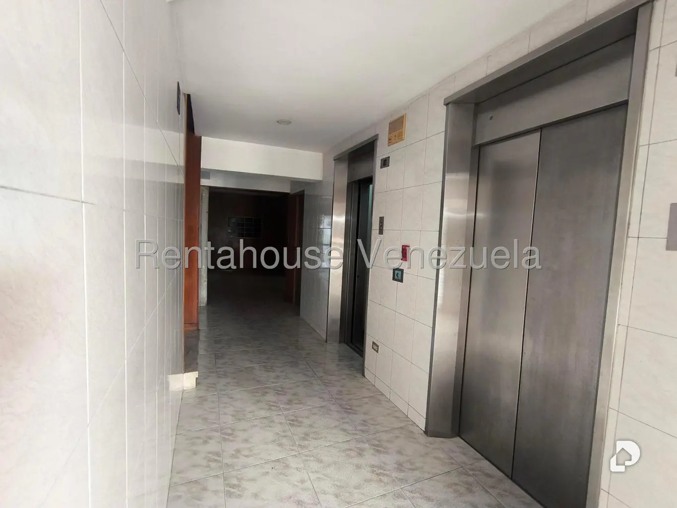 Apartamento en Terrazas del Ávila, Caracas – 3
