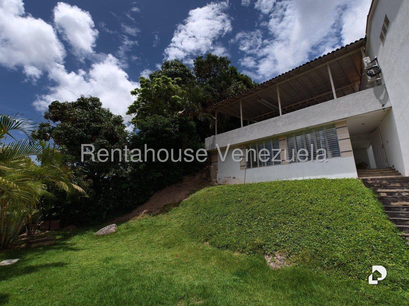 Casa en Cumbres de Curumo, Caracas – 8