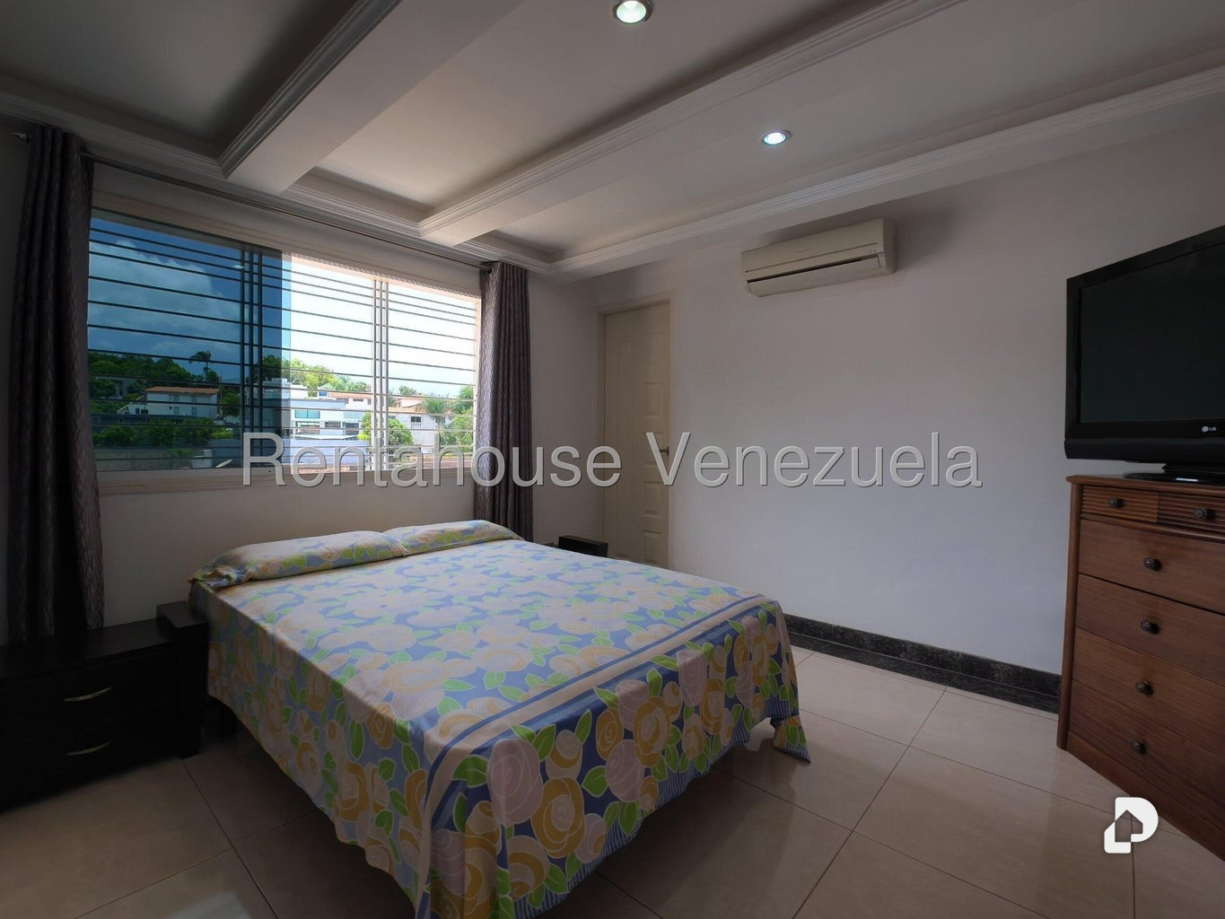 Casa en Cumbres de Curumo, Caracas – 23