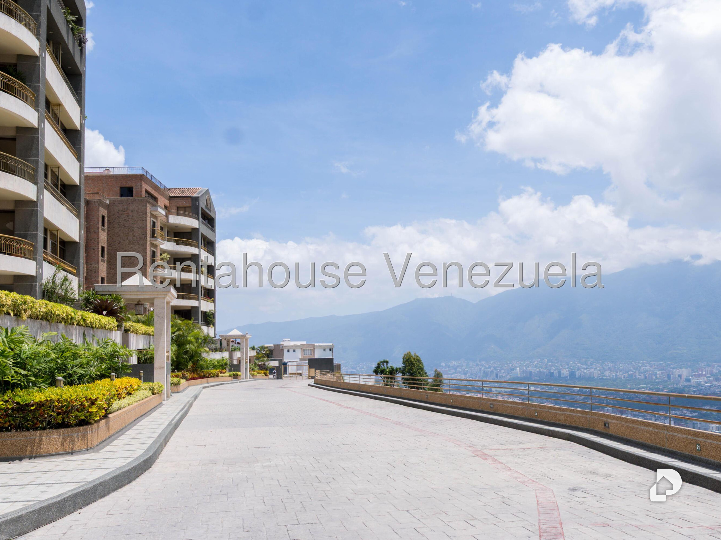 Apartamento en Los Naranjos (del Cafetal), Caracas – 16
