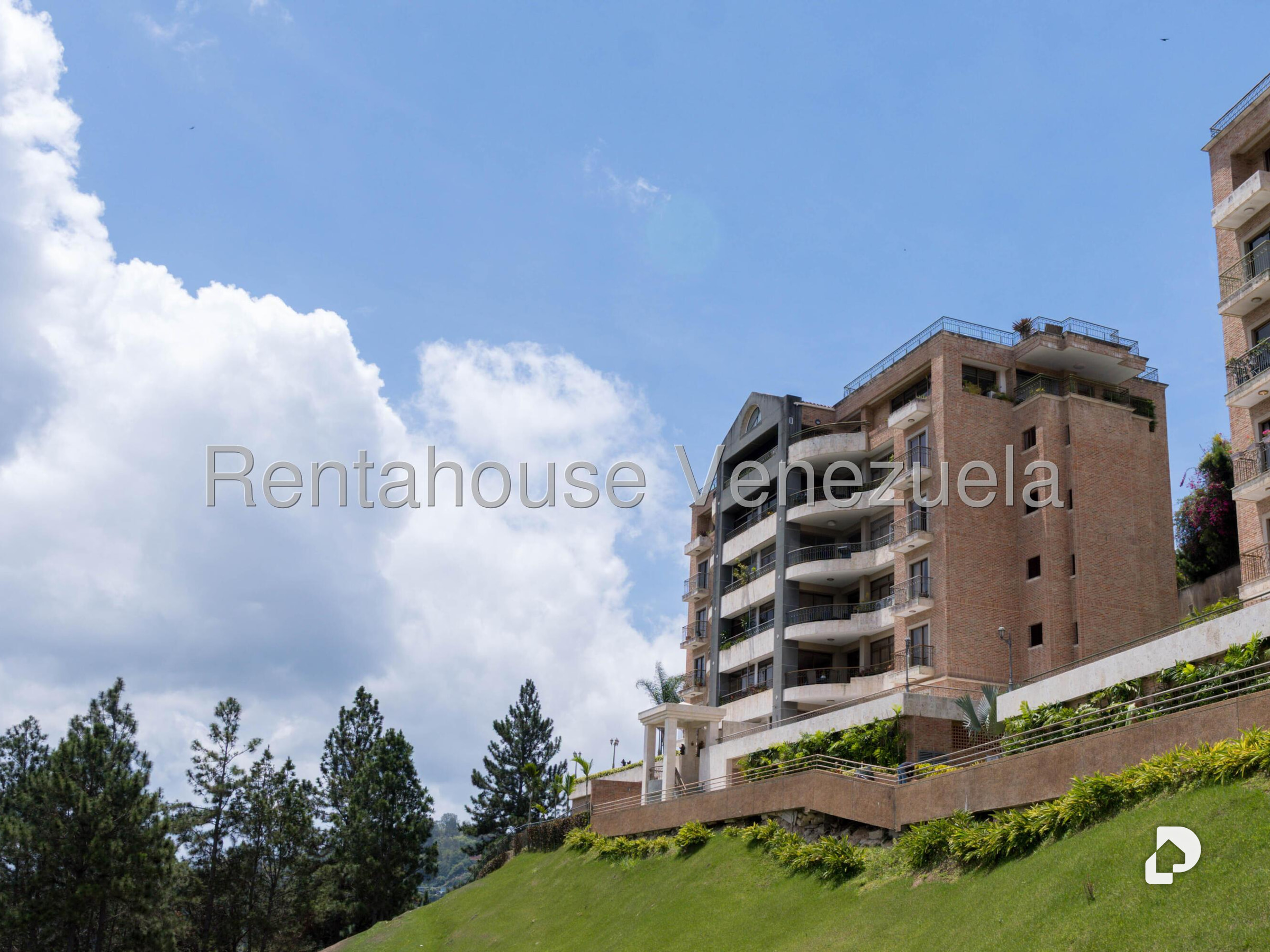 Apartamento en Los Naranjos (del Cafetal), Caracas – 28