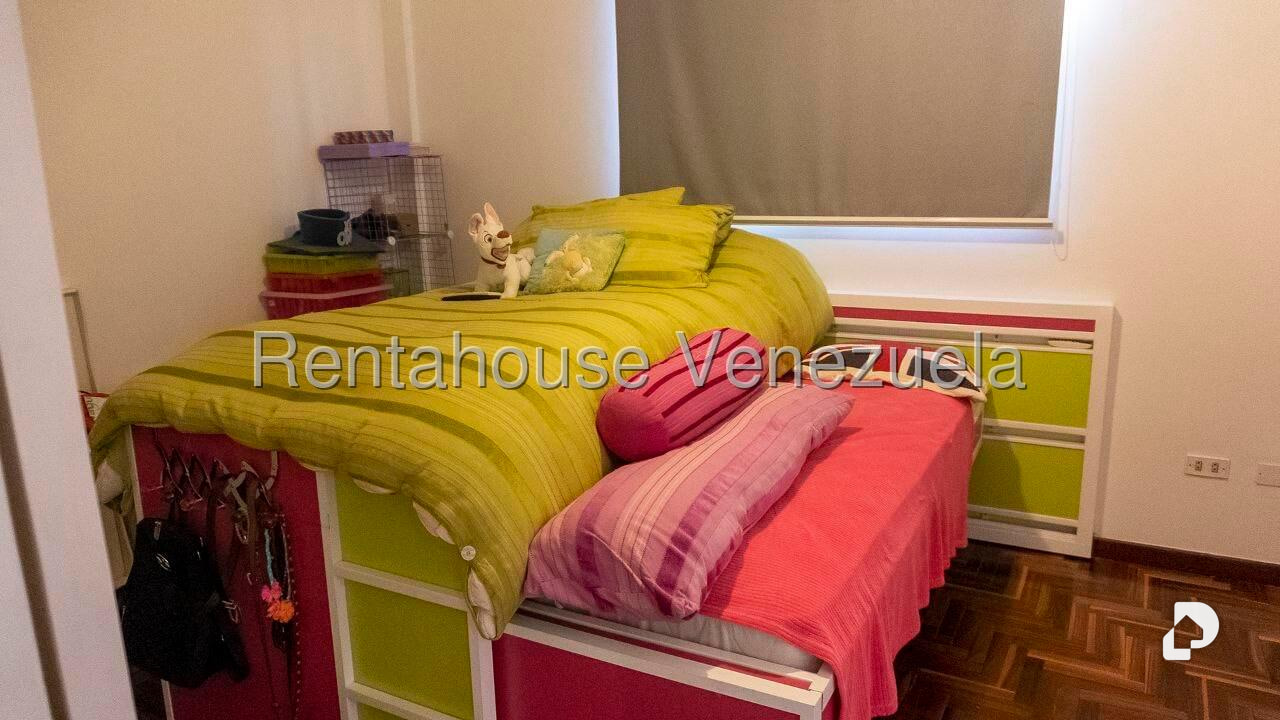 House in El Peñón, Caracas – 25