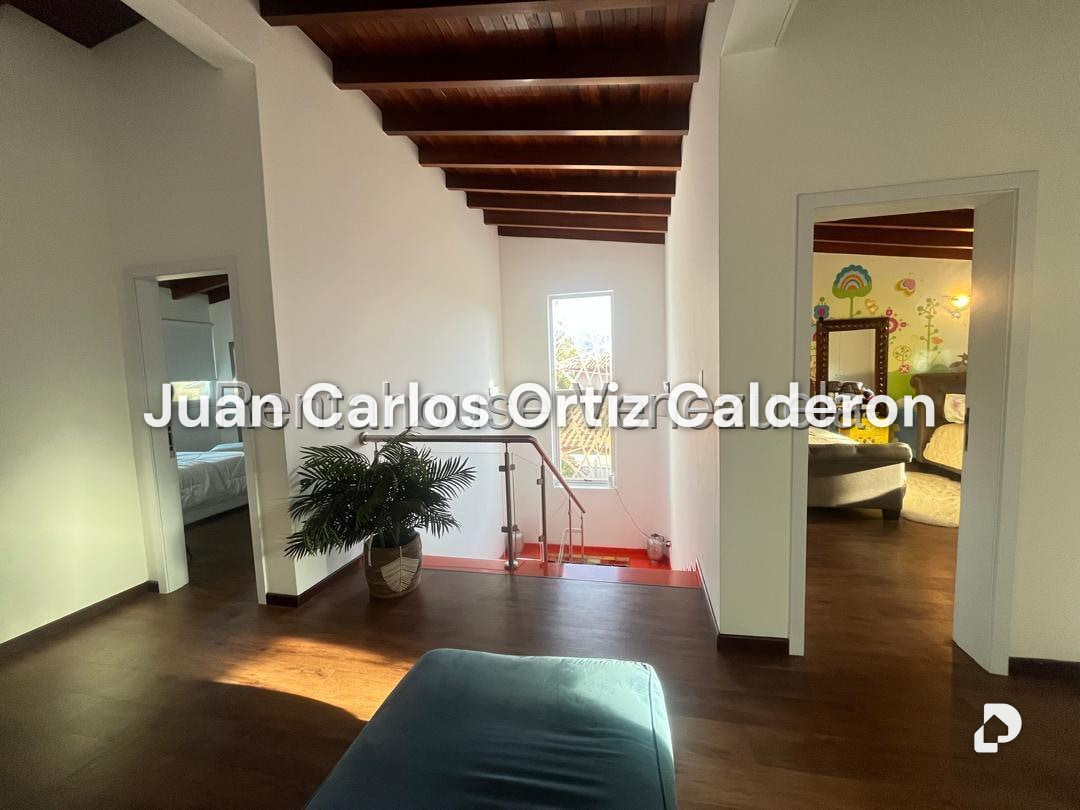 Casa en Colinas del Tamanaco, Caracas – 28