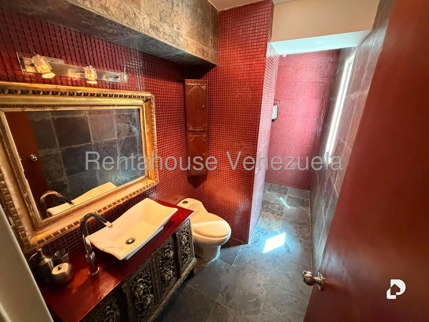 Apartamento en El Rosal, Caracas – 12