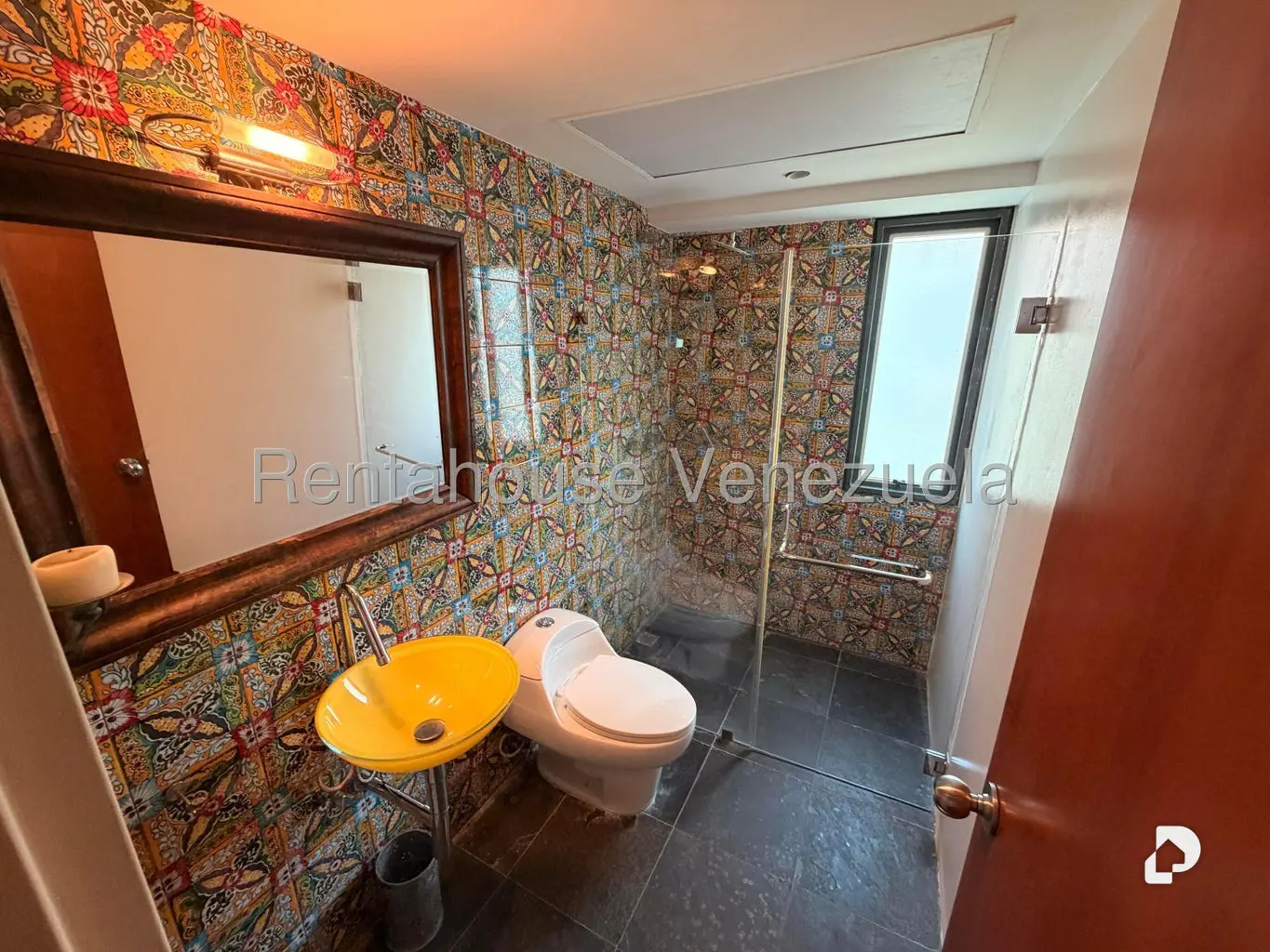 Apartamento en El Rosal, Caracas – 11