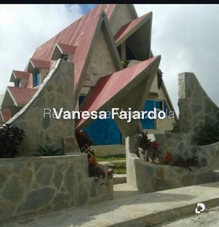 Casa en Club de Campo, San Antonio de Los Altos – 1
