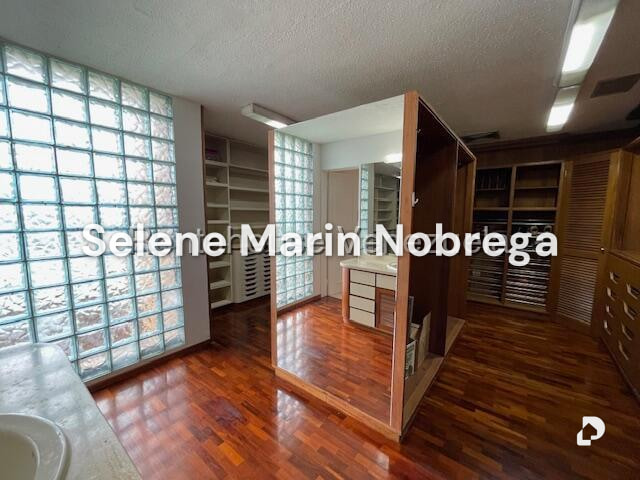 Casa en Prados del Este, Caracas – 23
