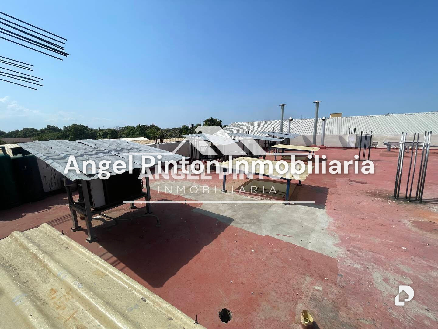 Local comercial en Circunvalación No. 2, Maracaibo – 15