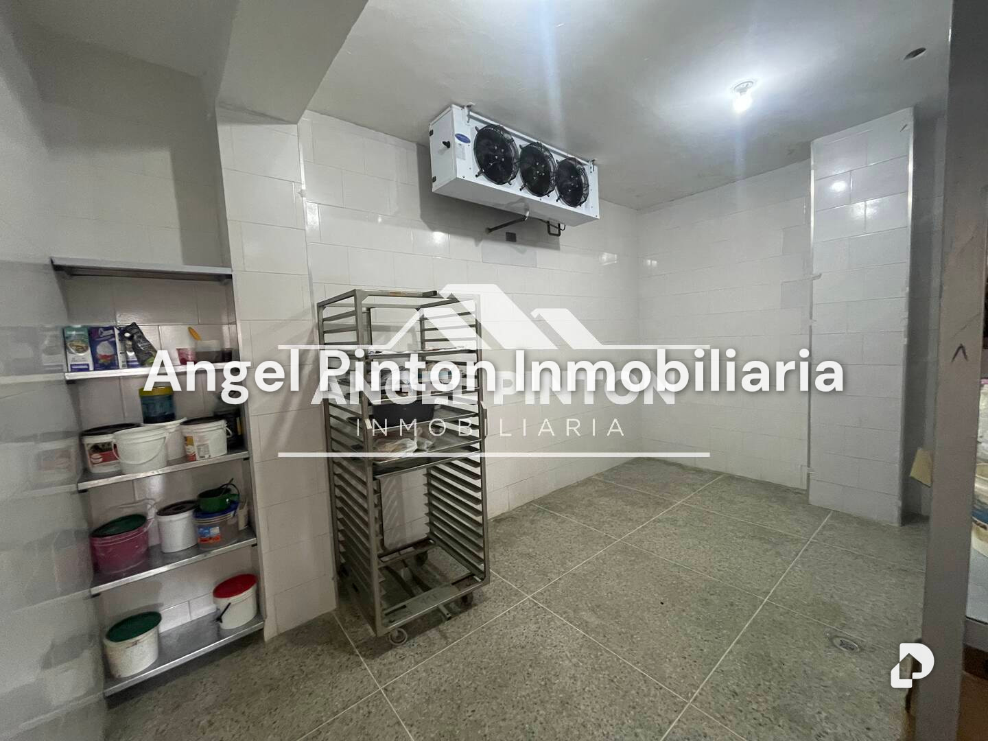 Local comercial en Circunvalación No. 2, Maracaibo – 21