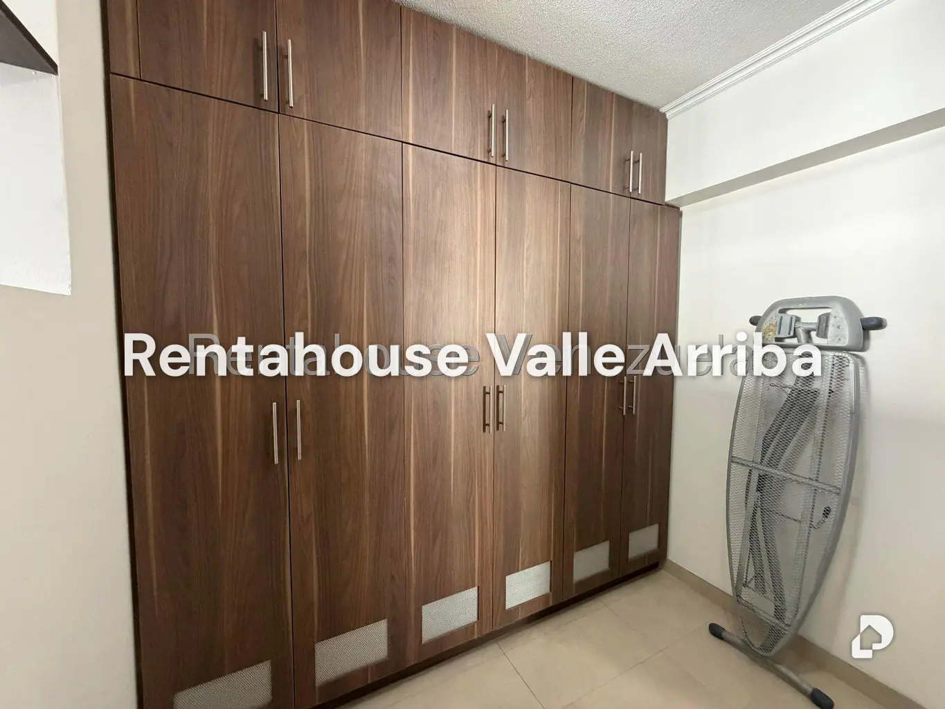 Apartamento en La Urbina, Caracas – 12