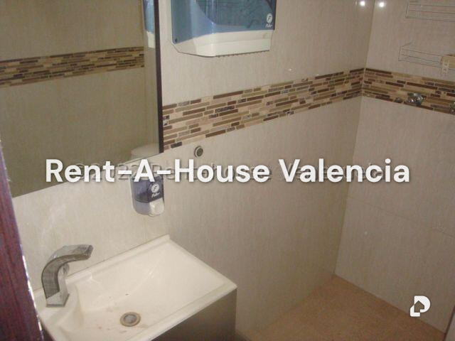 Commercial space in Camoruco, Valencia – 8
