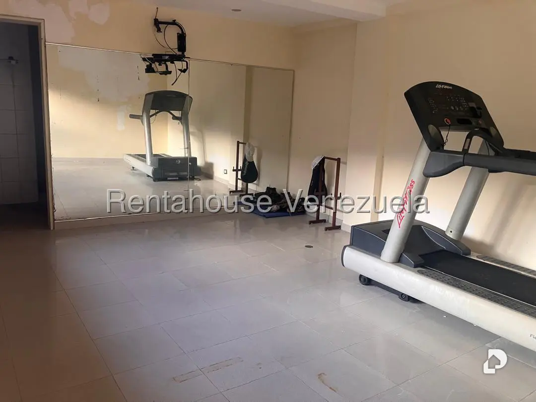 Casa en La Boyera, Caracas – 23