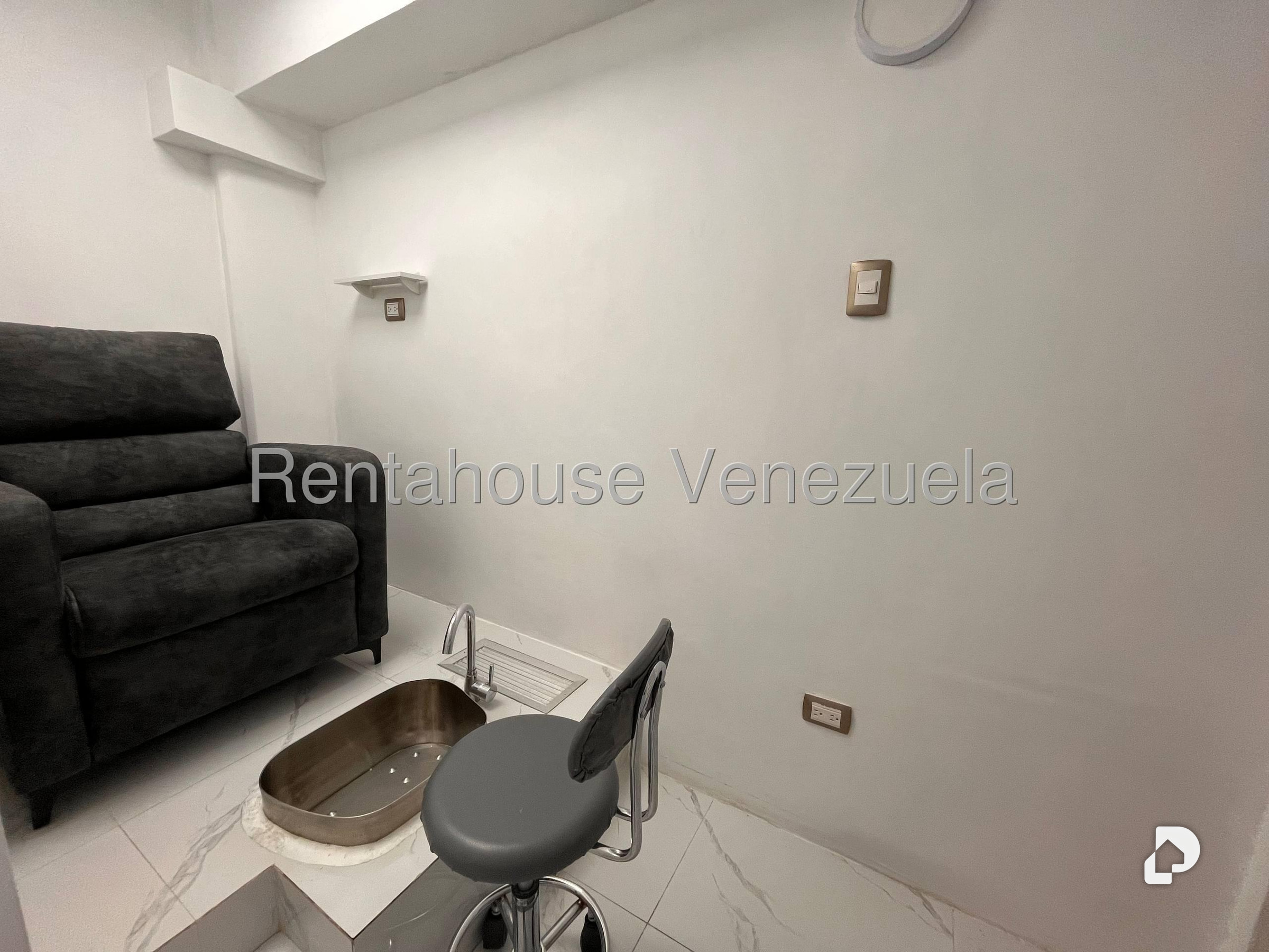 Local comercial en Santa Mónica, Caracas – 21
