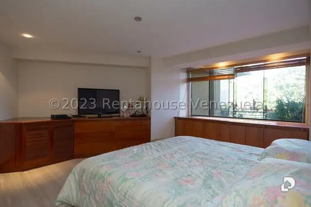 Apartamento en Lomas de La Lagunita, Caracas – 25