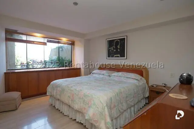 Apartamento en Lomas de La Lagunita, Caracas – 24