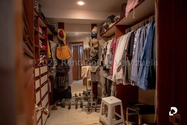 Apartamento en Lomas de La Lagunita, Caracas – 28