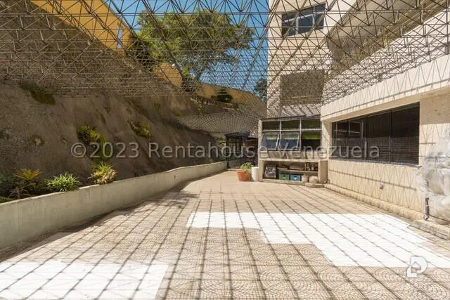 Apartamento en Lomas de La Lagunita, Caracas – 22