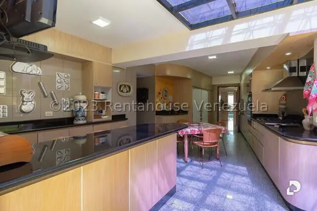 Apartamento en Lomas de La Lagunita, Caracas – 20