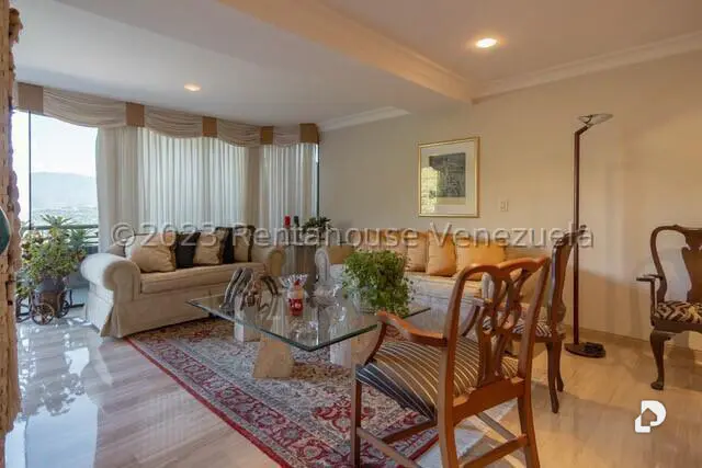 Apartamento en Lomas de La Lagunita, Caracas – 13