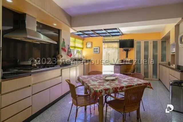 Apartamento en Lomas de La Lagunita, Caracas – 18