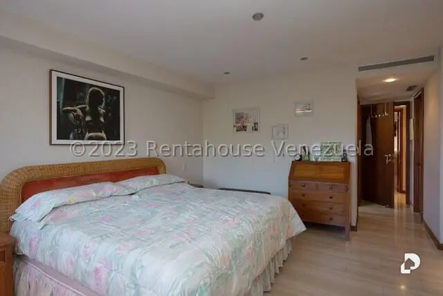 Apartamento en Lomas de La Lagunita, Caracas – 26