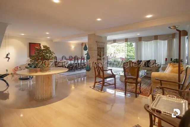 Apartamento en Lomas de La Lagunita, Caracas – 11