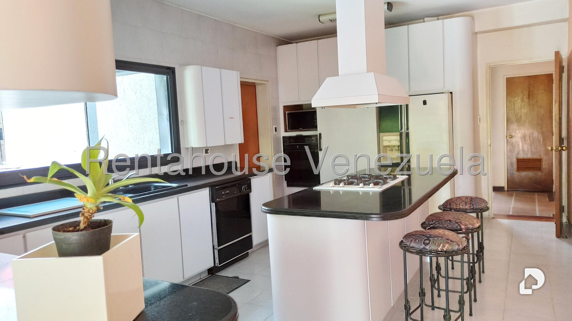 Casa en La Lagunita Country Club, Caracas – 16