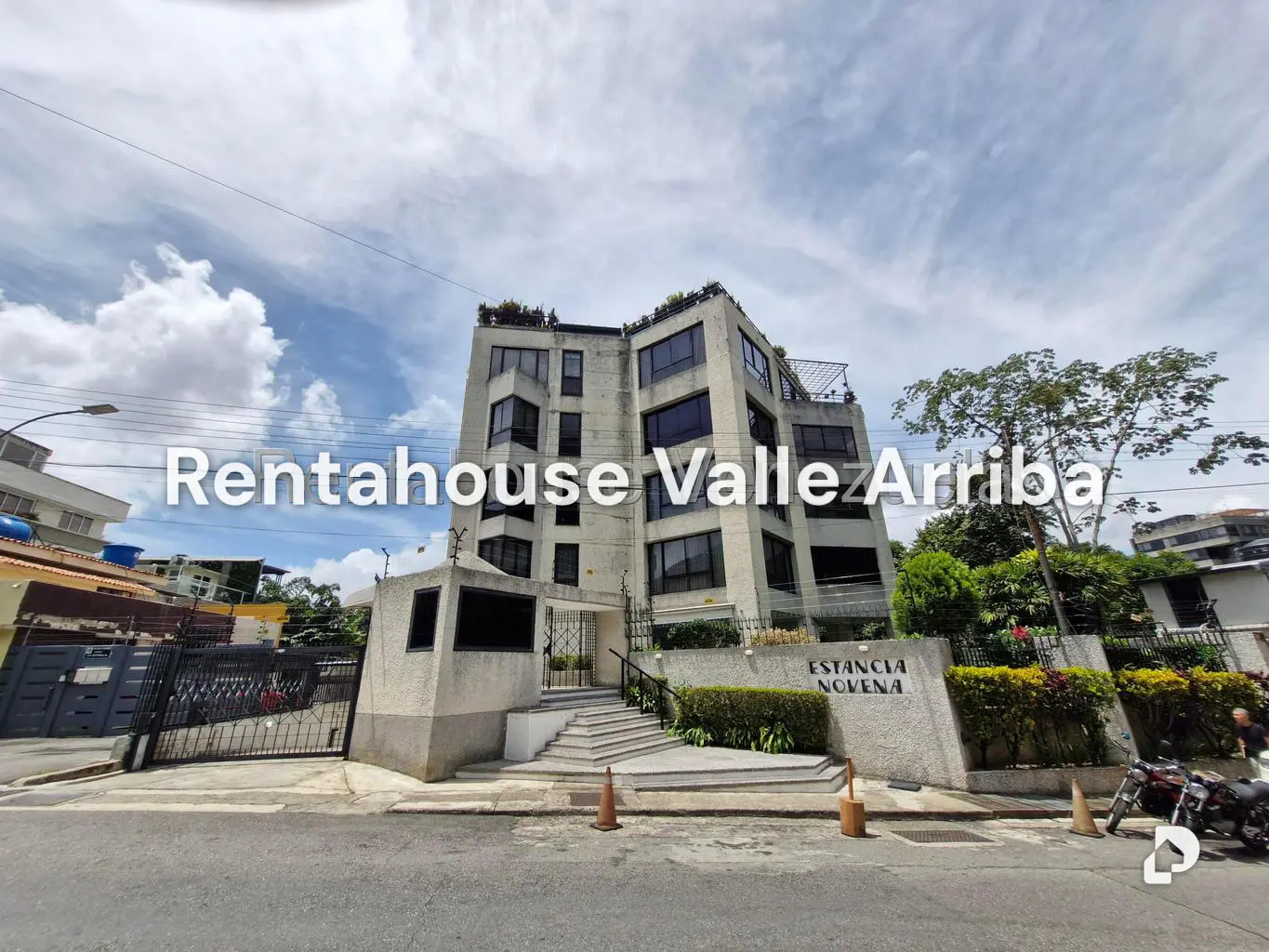 Apartamento en Los Palos Grandes, Caracas – 27