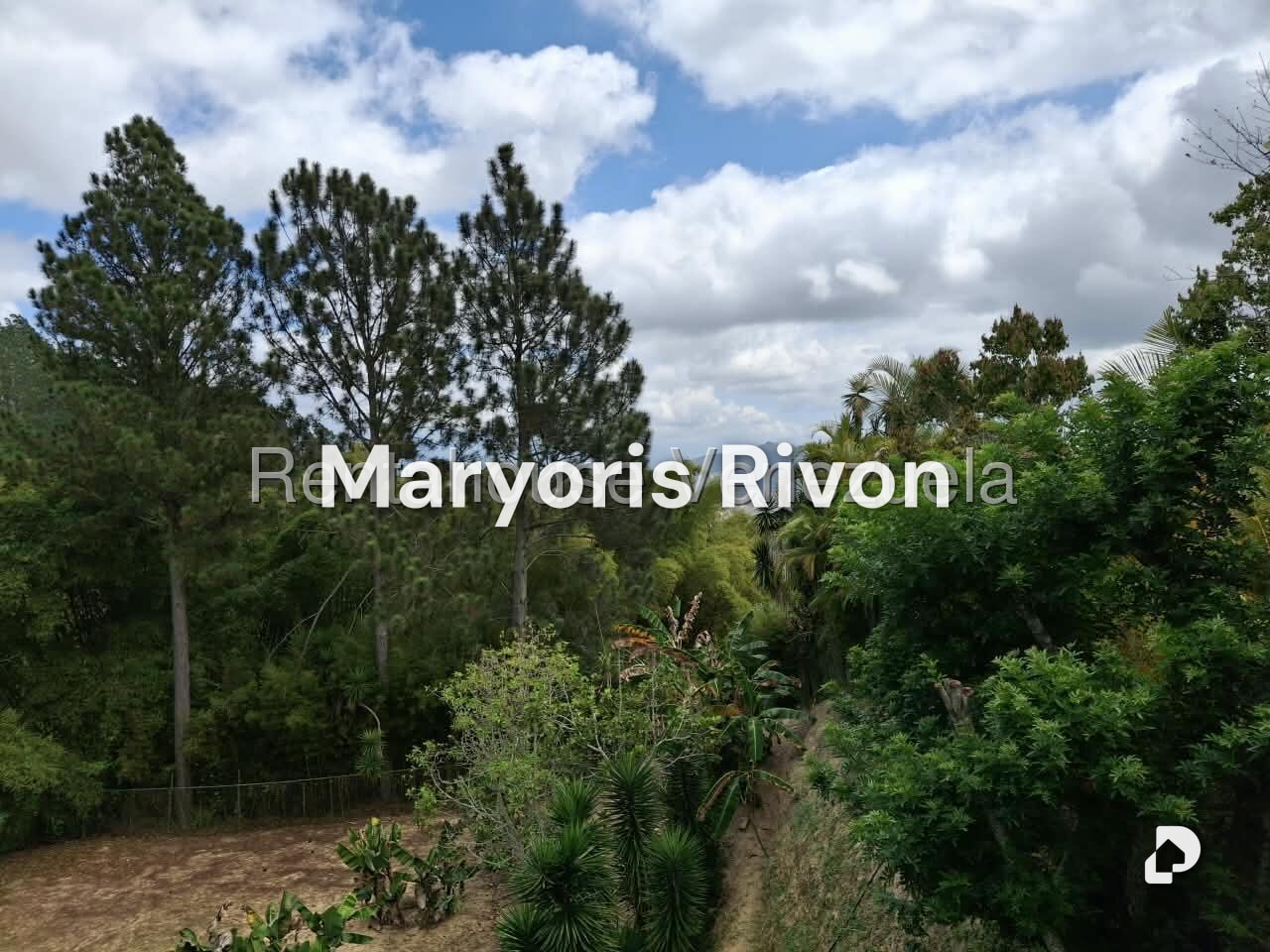 Terreno en Alto Hatillo, Caracas – 1