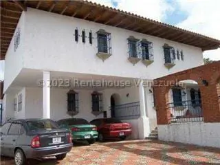 Casa en Cumbres de Curumo, Caracas - 1