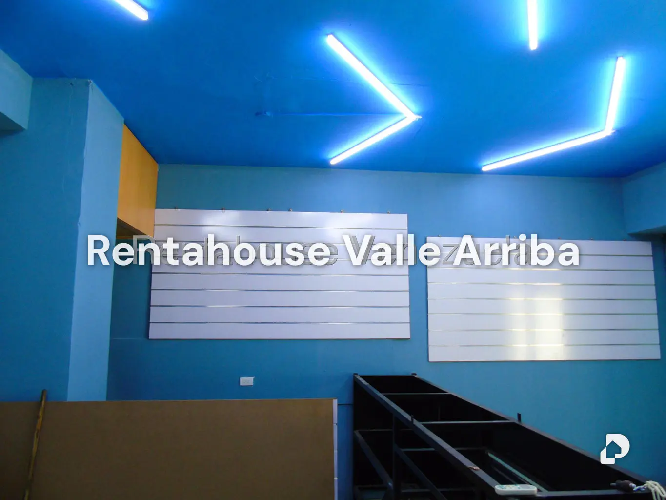 Local comercial en Los Palos Grandes, Caracas – 14