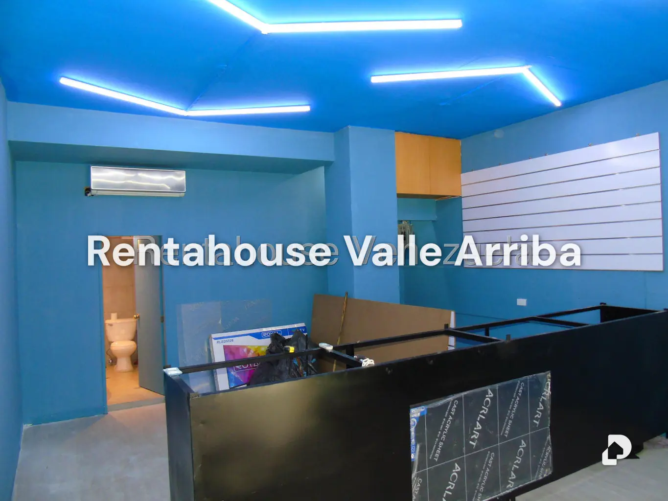 Local comercial en Los Palos Grandes, Caracas – 13