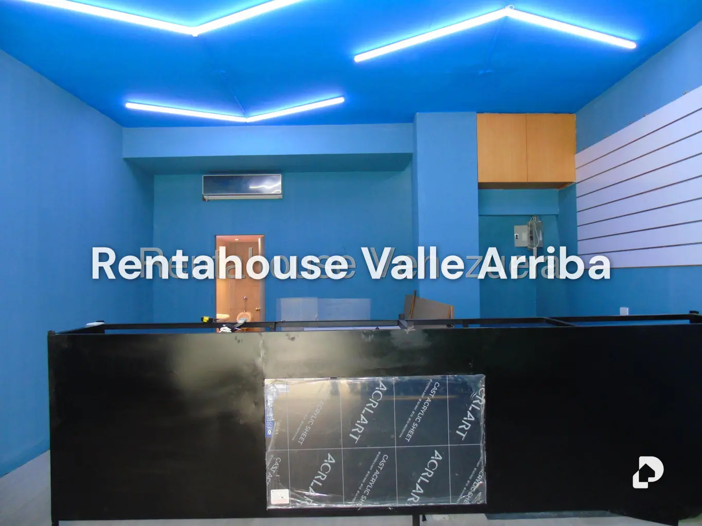 Local comercial en Los Palos Grandes, Caracas – 12