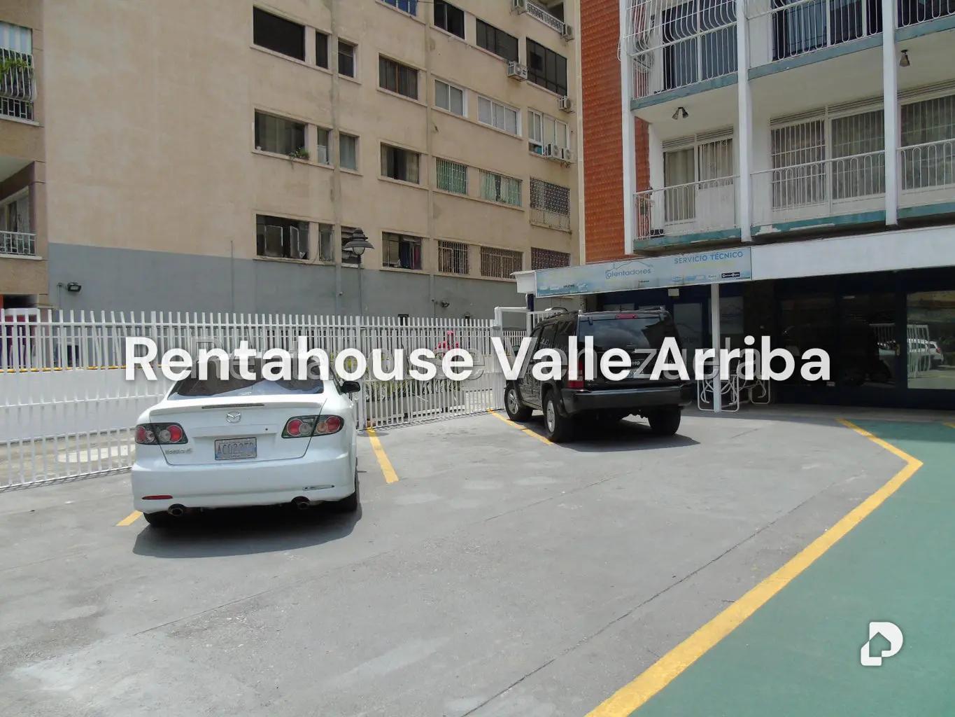 Local comercial en Los Palos Grandes, Caracas – 3