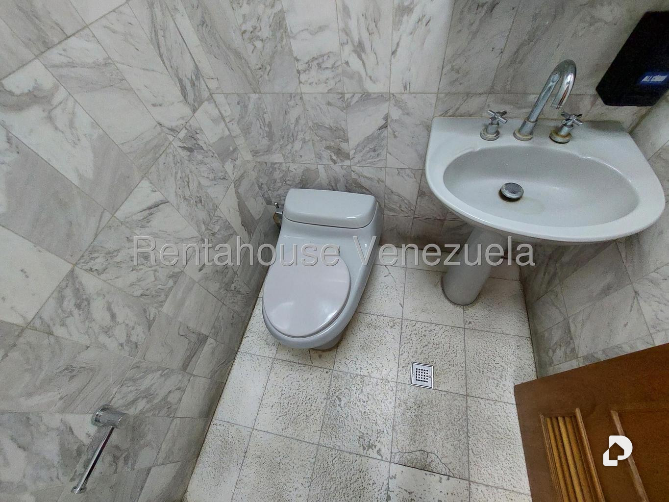 Oficina en Prados del Este, Caracas – 8