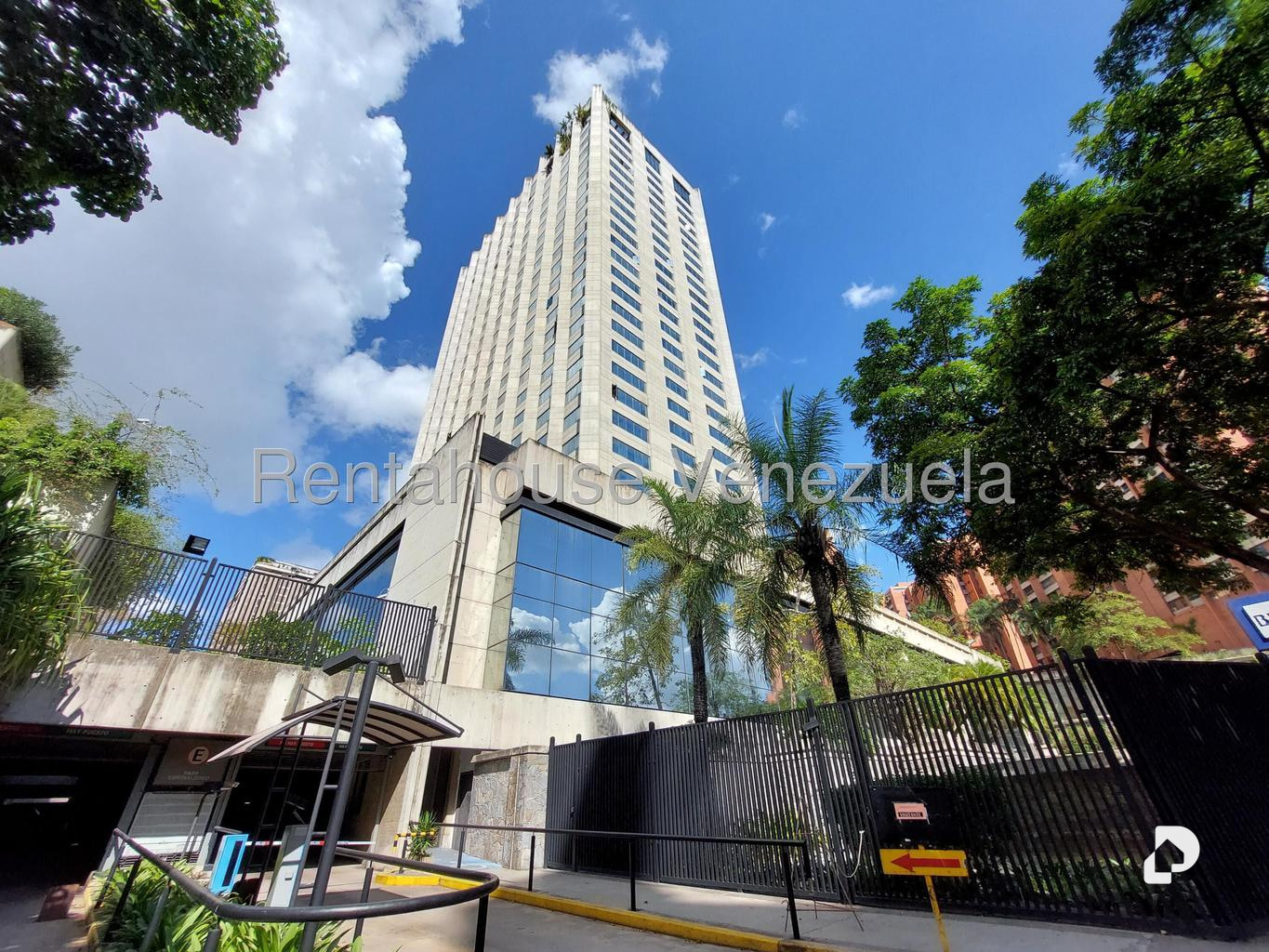 Oficina en Prados del Este, Caracas – 1