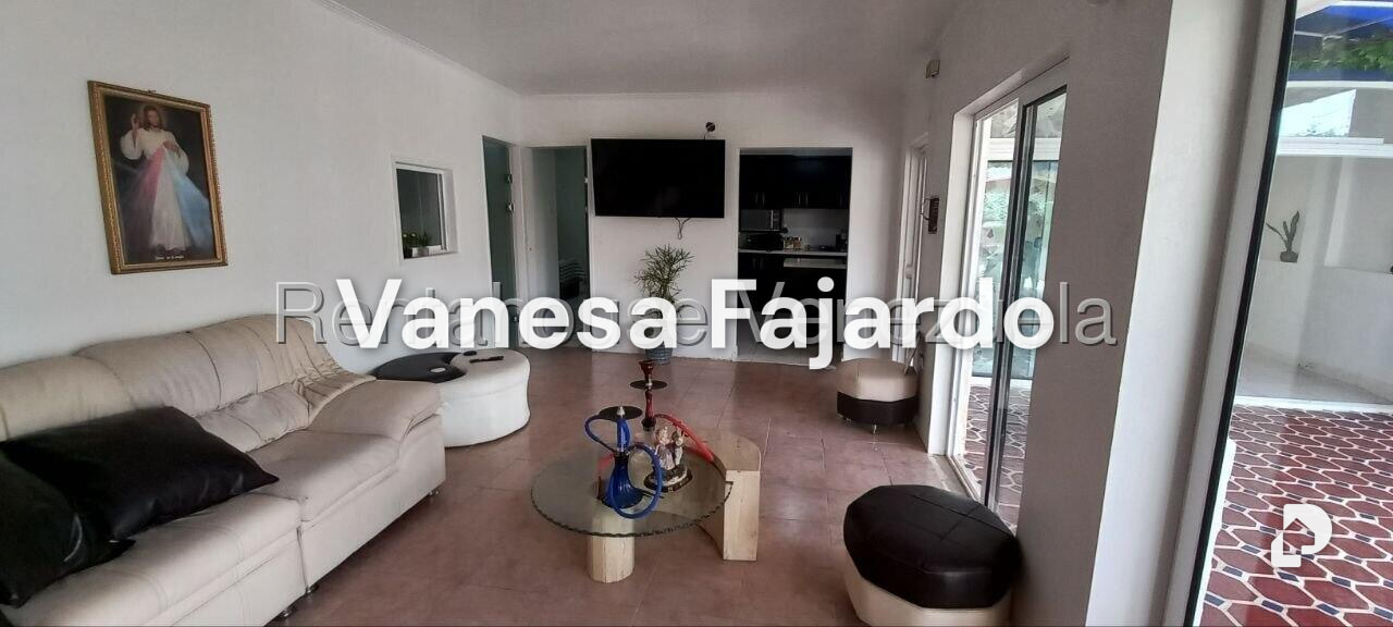 Casa en La Rosaleda, San Antonio de Los Altos – 6