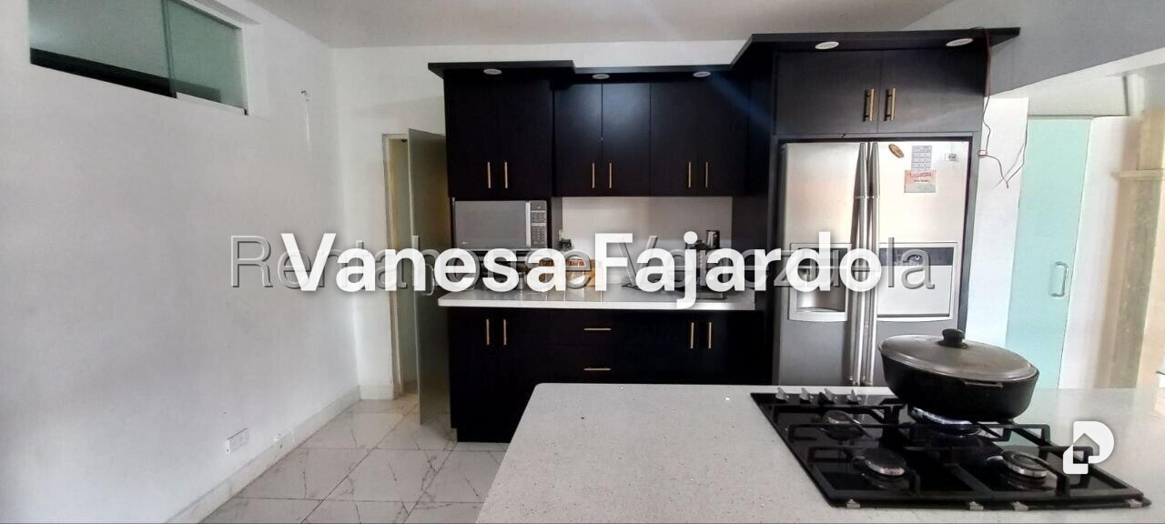 Casa en La Rosaleda, San Antonio de Los Altos – 10