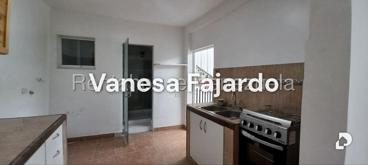 Casa en La Rosaleda, San Antonio de Los Altos – 22