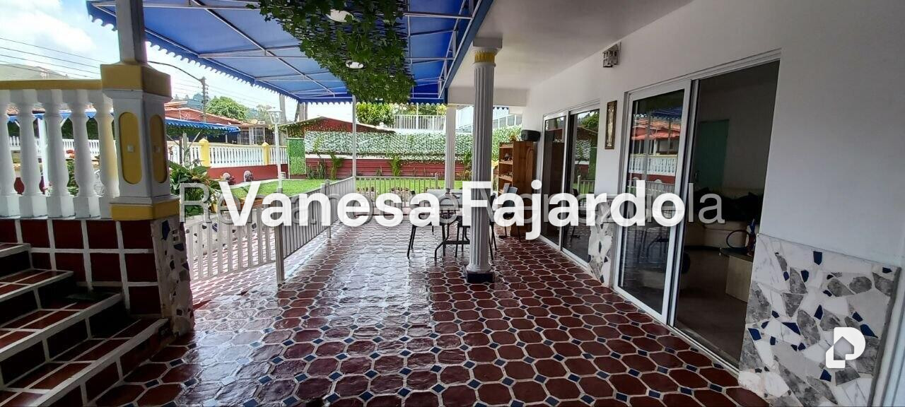 Casa en La Rosaleda, San Antonio de Los Altos – 15